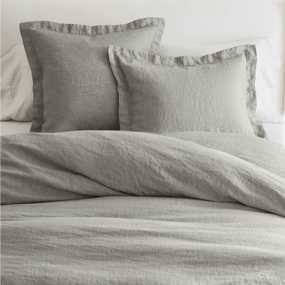 Pottery Barn King Belgian Flax Linen Duvet Cover - Lightly Used